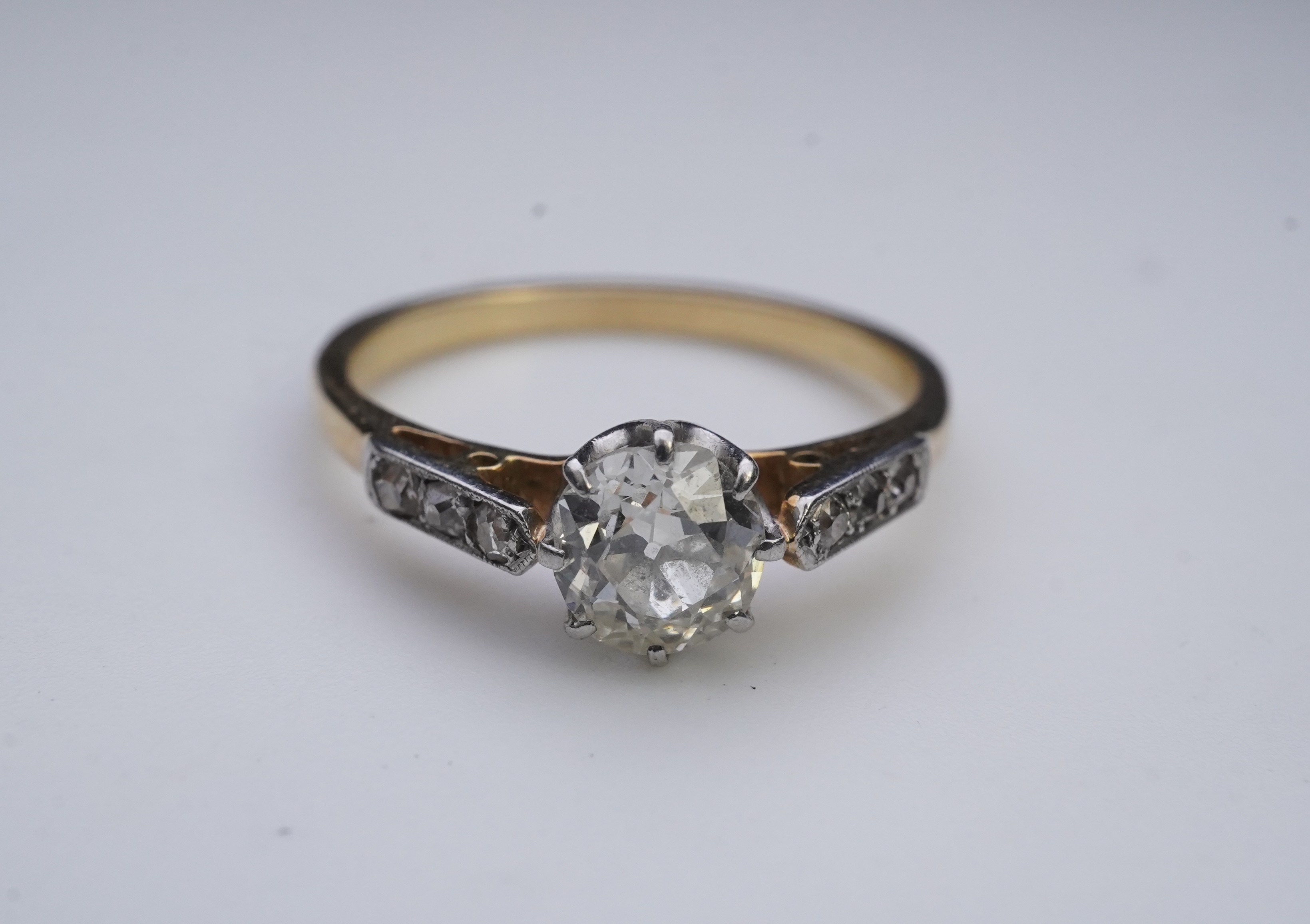 A diamond ring, early 20th century